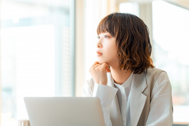 始業前に話しかけてくる人への、やんわりとした距離感の伝え方