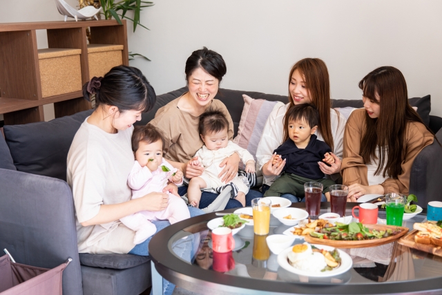 ママ友ランチで話すことがないときの対処法