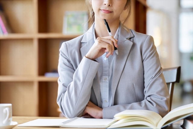 注意すると言い訳する人の心理と背景