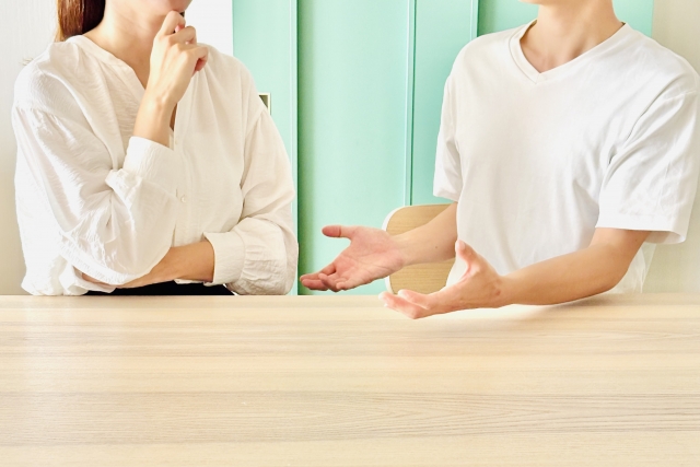言い訳する人は仕事ができないと感じてイライラする理由