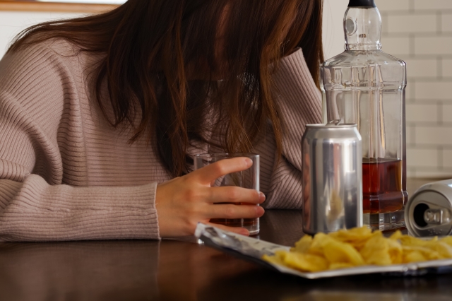 アルコールに頼る