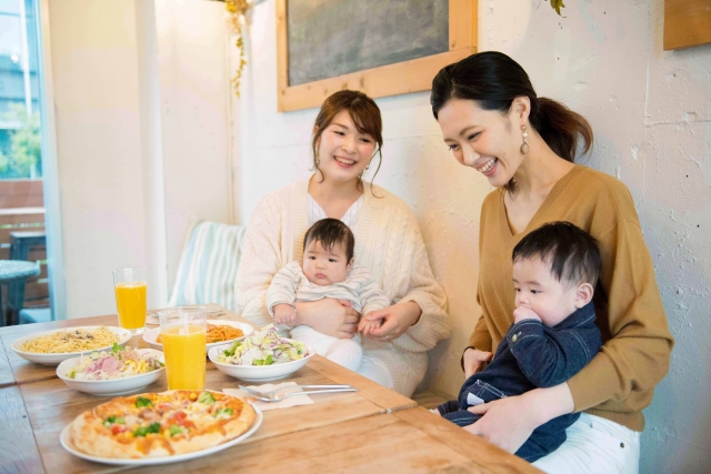 信頼できるママ友との関係を優先する